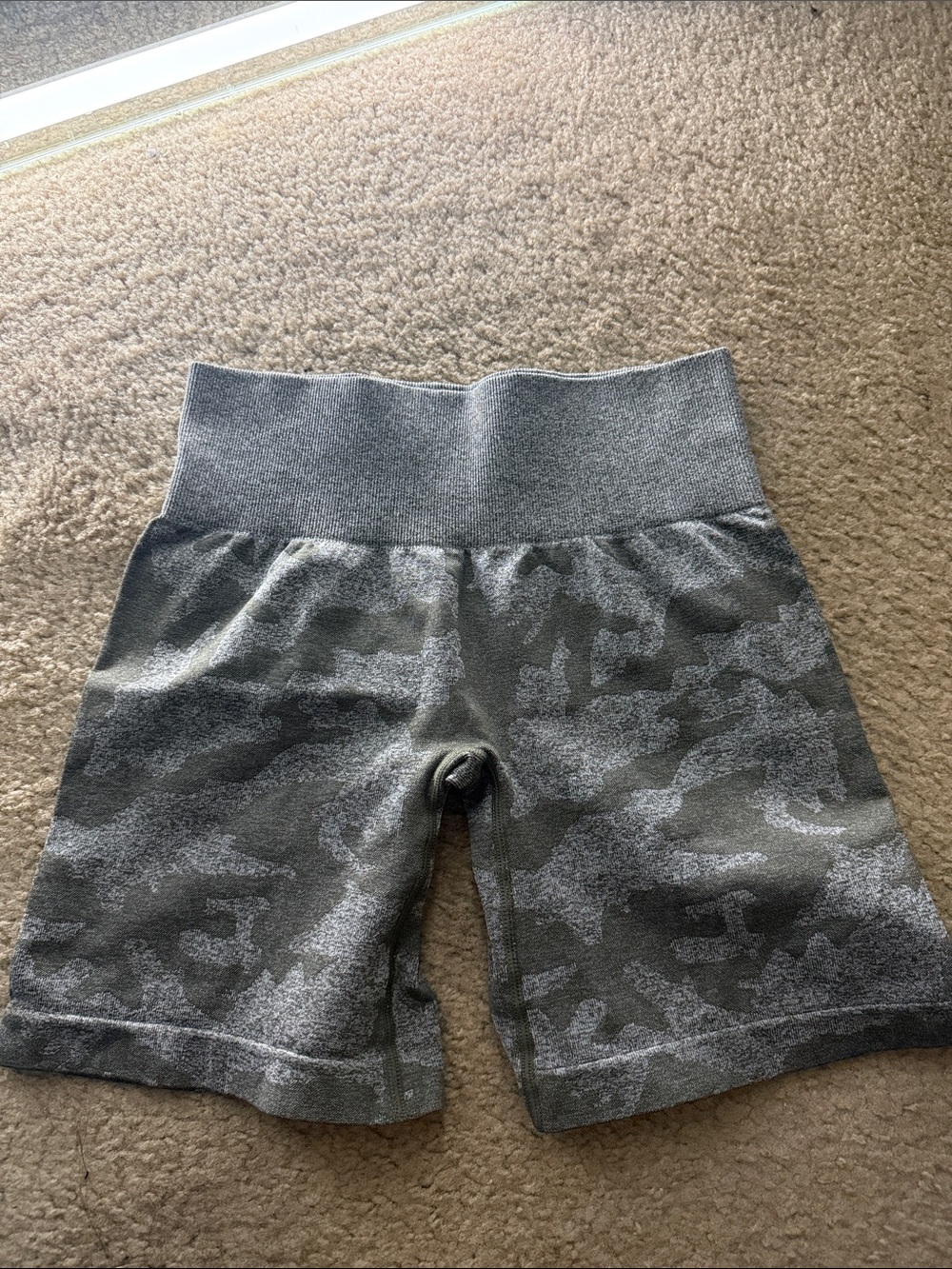 NVGTN Women's Gray Camouflage Athletic Shorts